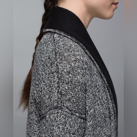 Lululemon Post Practice Cardigan - Picture 4 of 16